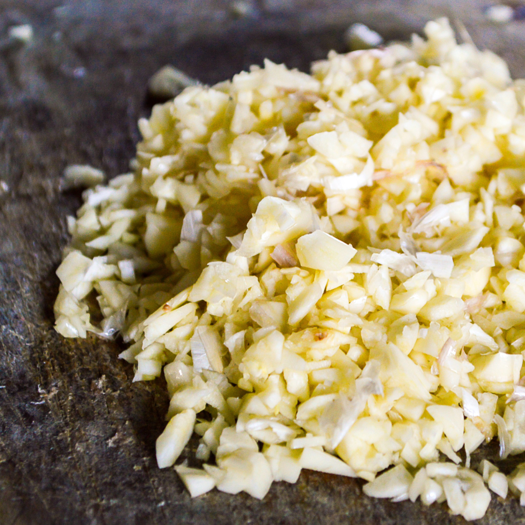 2026 PRE-ORDER 'German White' Culinary/Table Garlic [$22/lb]
